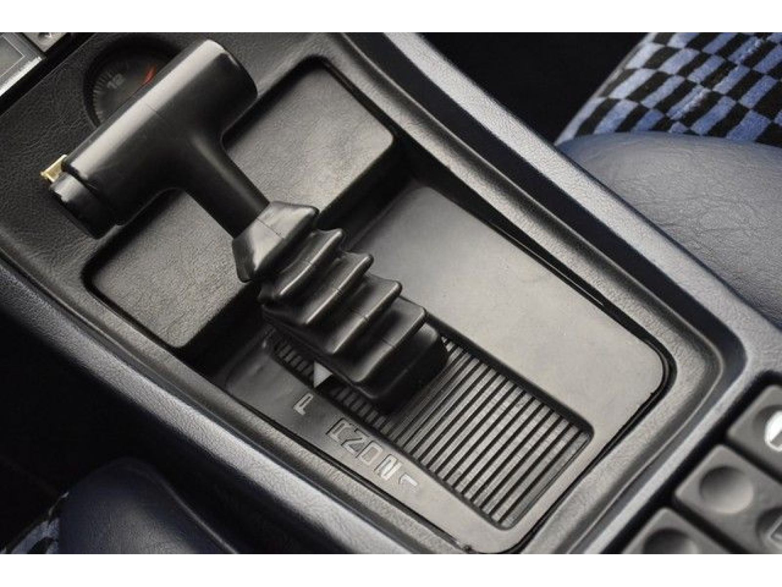 Porsche - 928_8