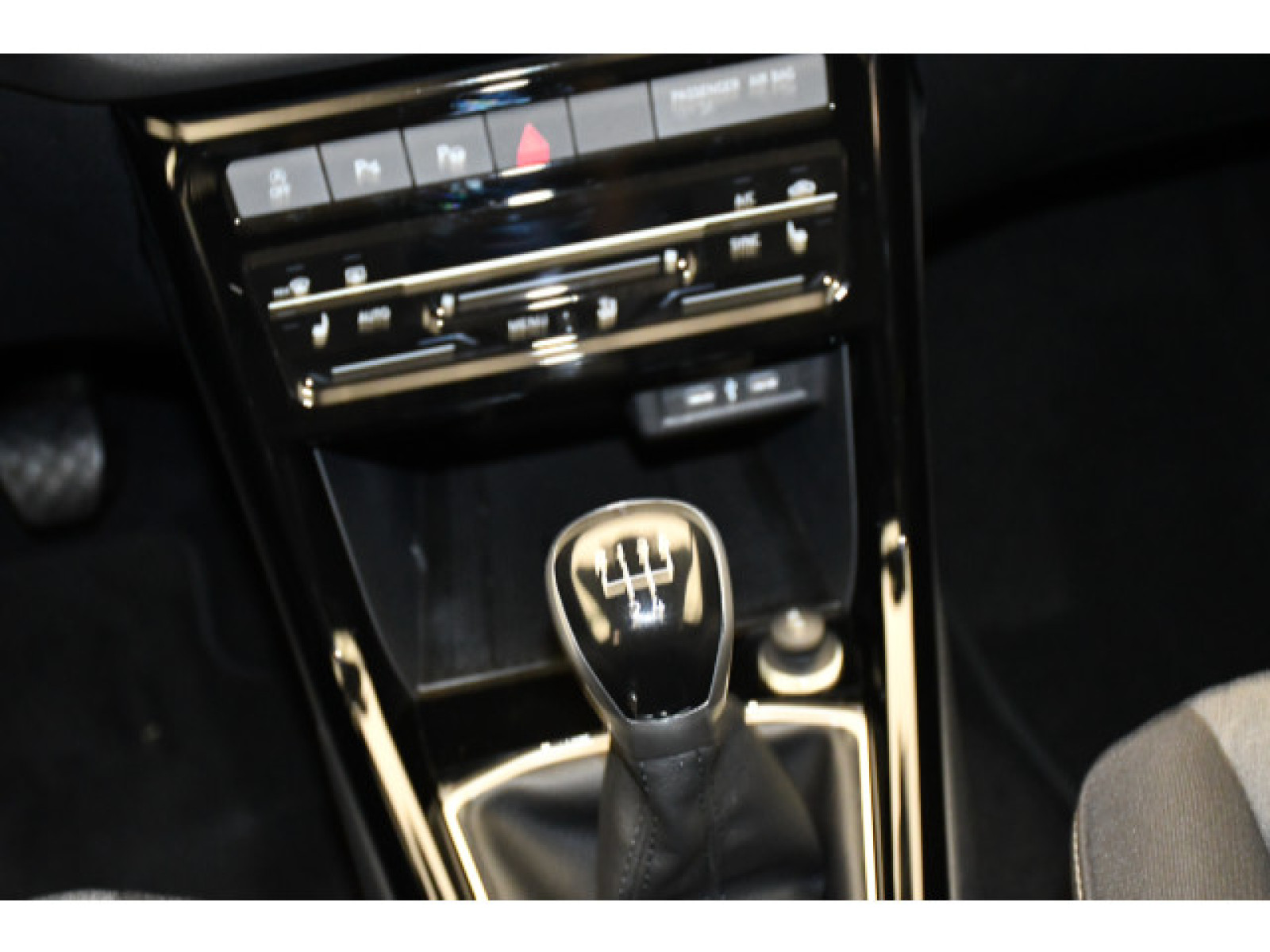 Volkswagen - T-Cross_7
