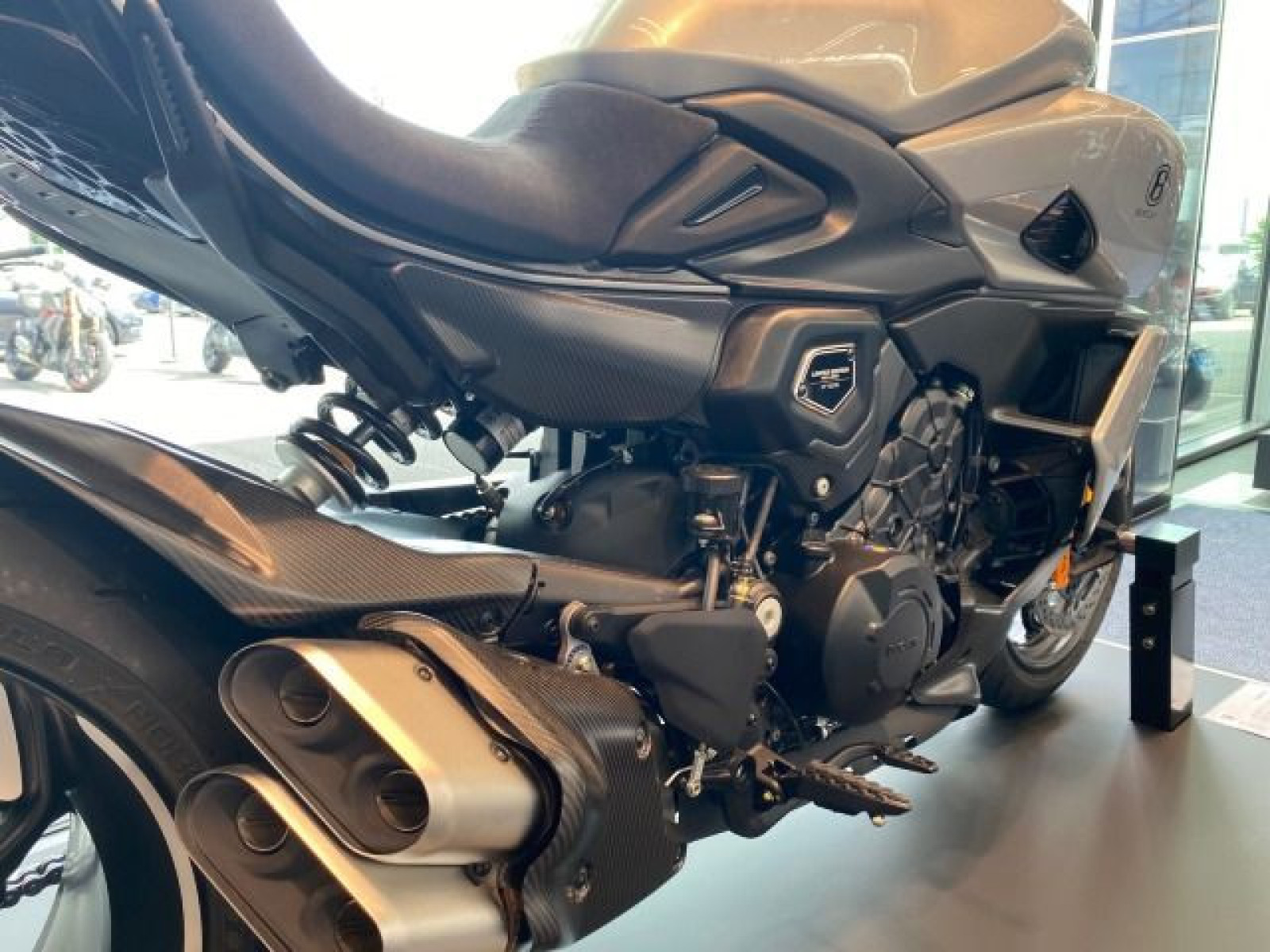 Ducati - Diavel V4_3 Ducati - Diavel V4_3