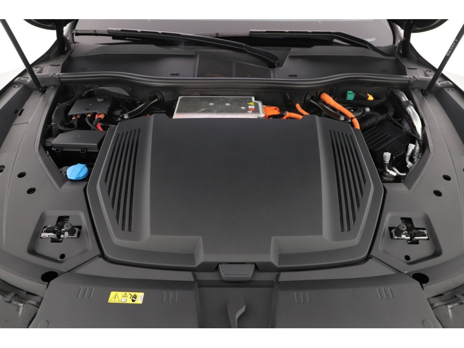 Audi - SQ8 e-tron_20