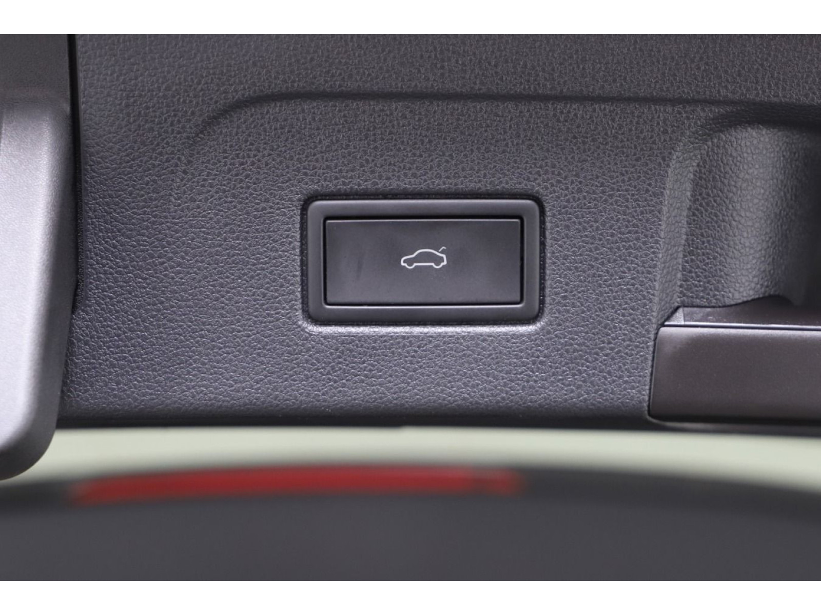 Volkswagen - Touran_15