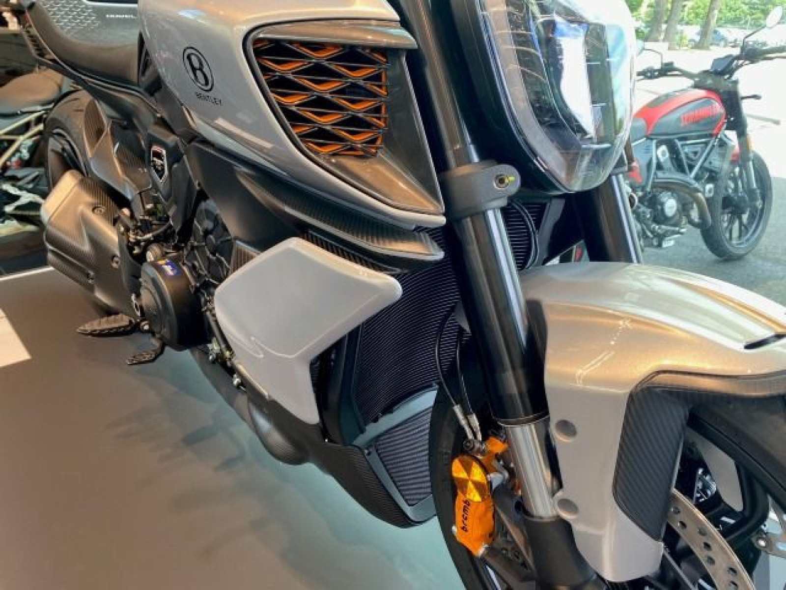 Ducati - Diavel V4_6 Ducati - Diavel V4_6