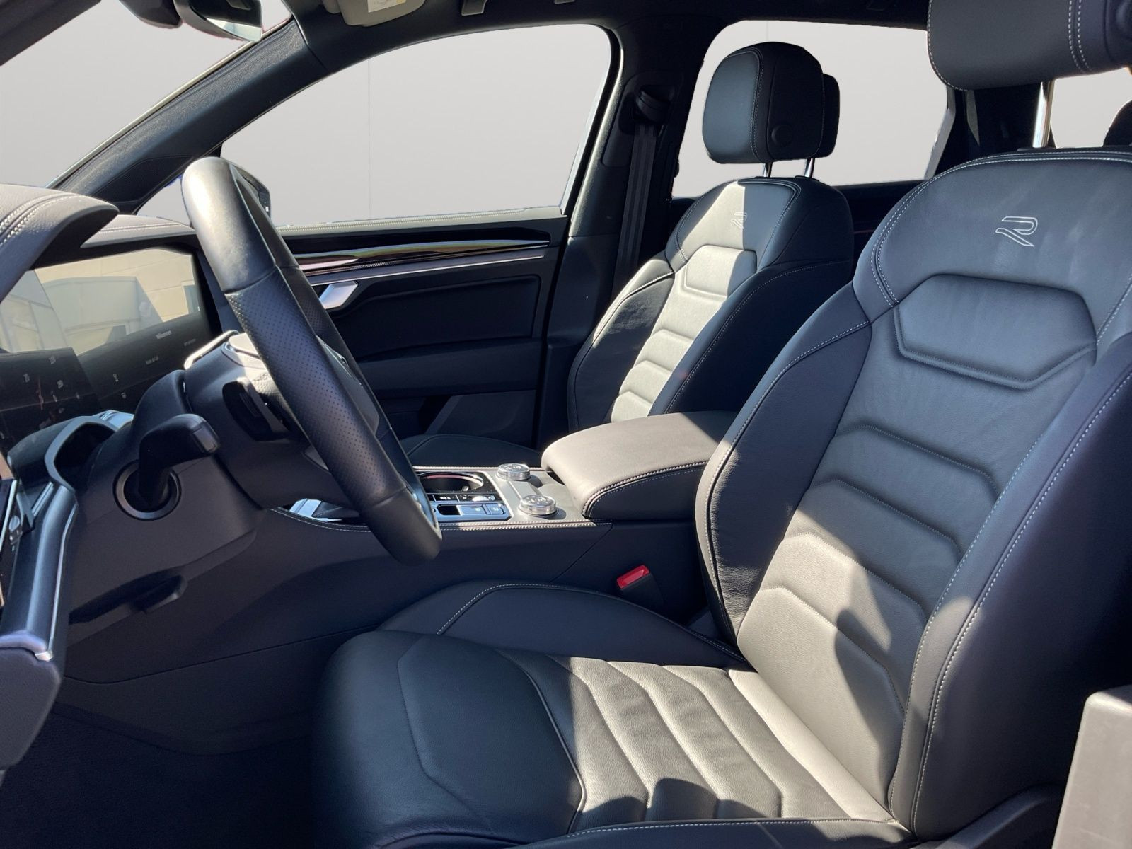 Volkswagen - Touareg_9