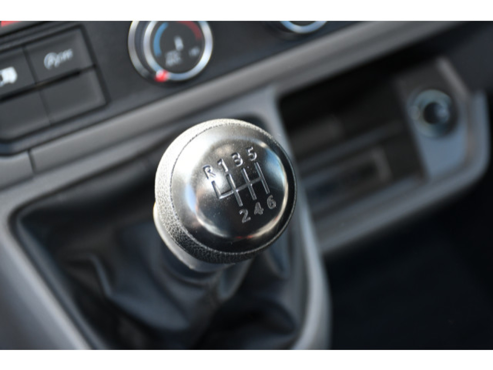 Volkswagen - Crafter_6