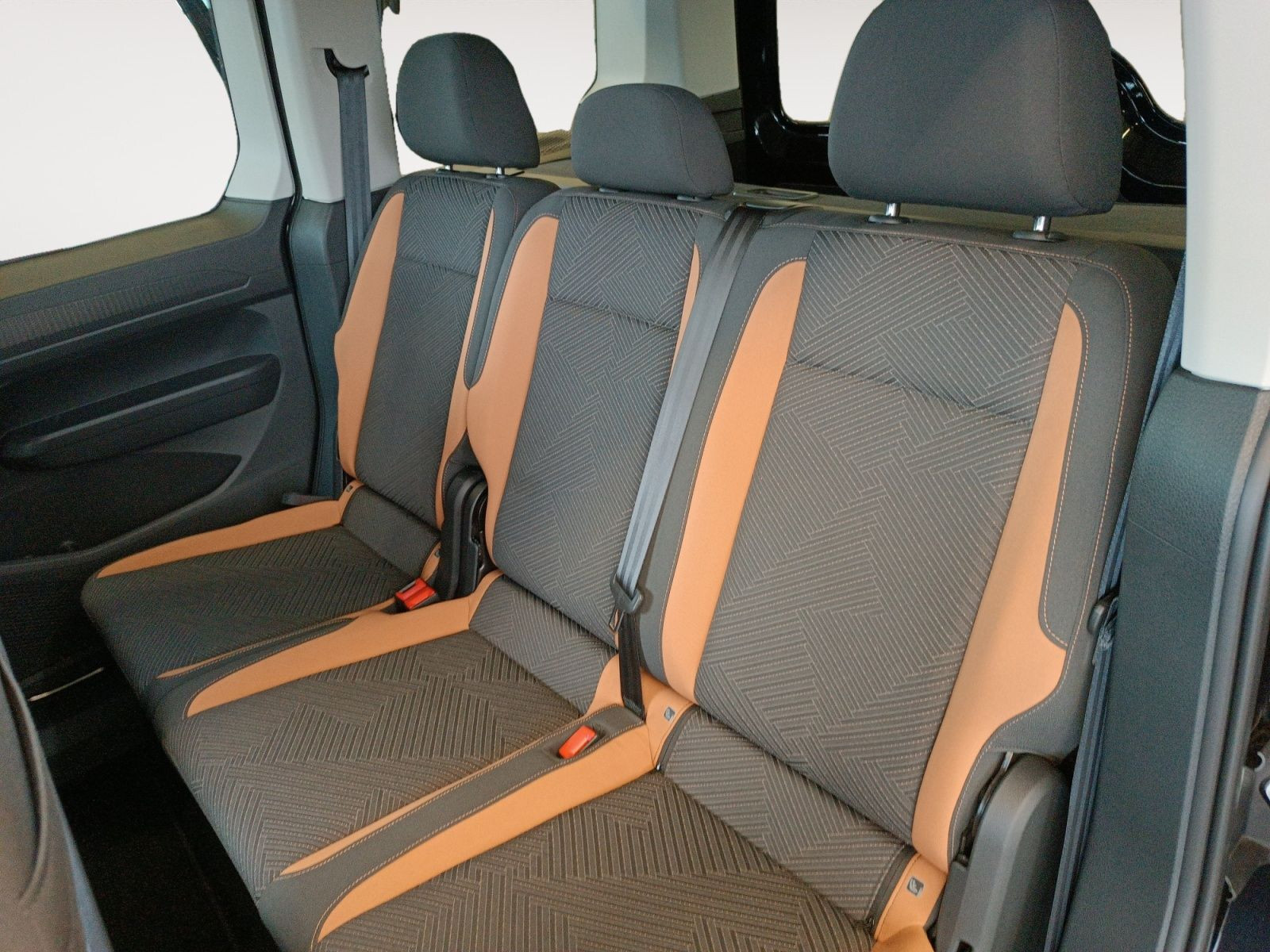 Volkswagen - Caddy_14