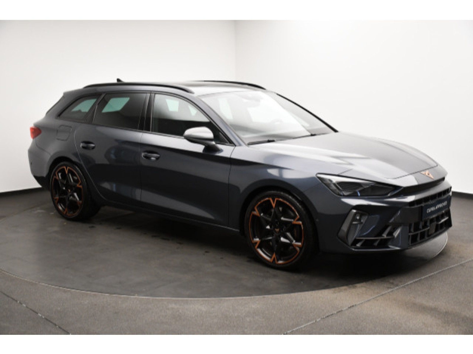 diagonal-frontansicht-aussen