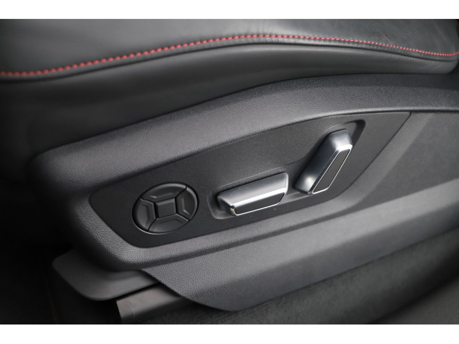 Audi - Q7_11 Audi - Q7_11