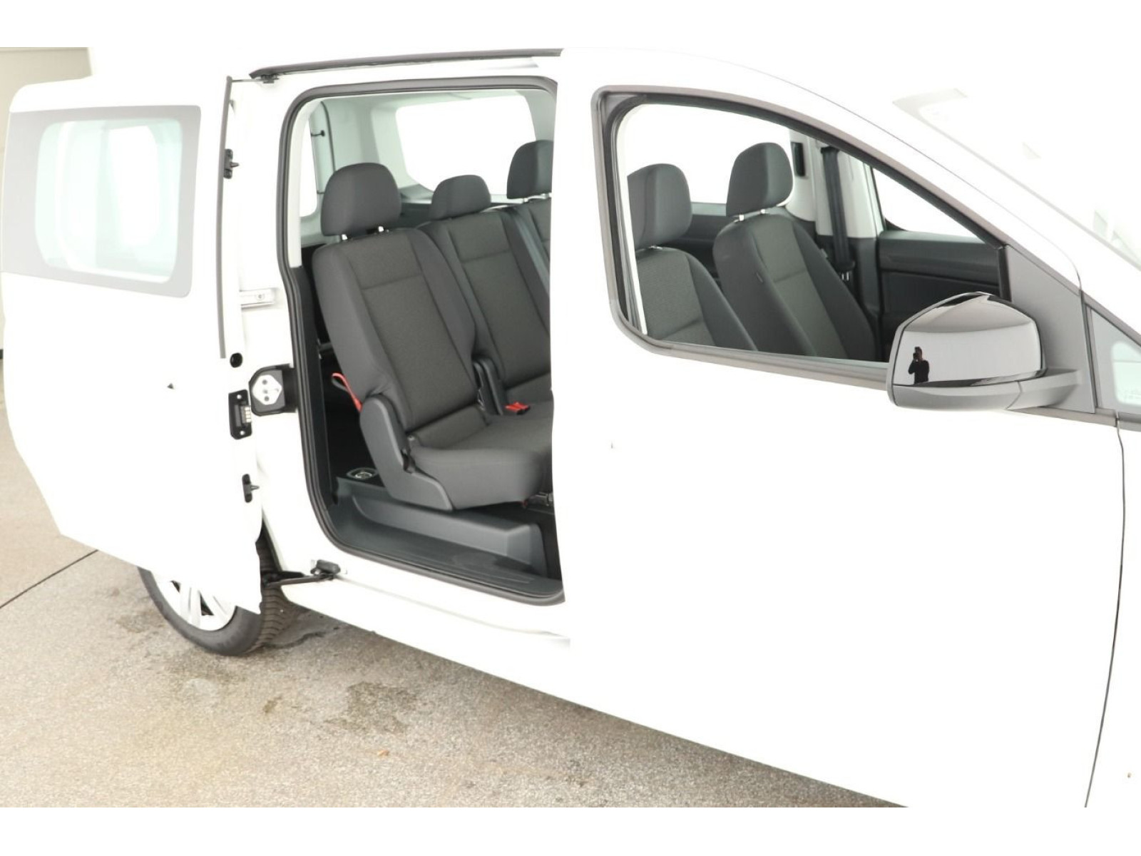 Volkswagen - Caddy Maxi_7