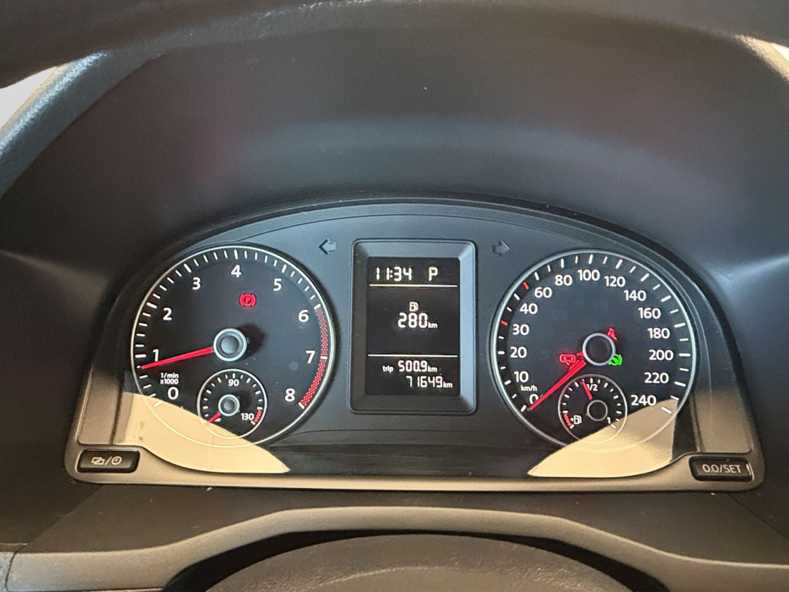 Volkswagen - Caddy_11