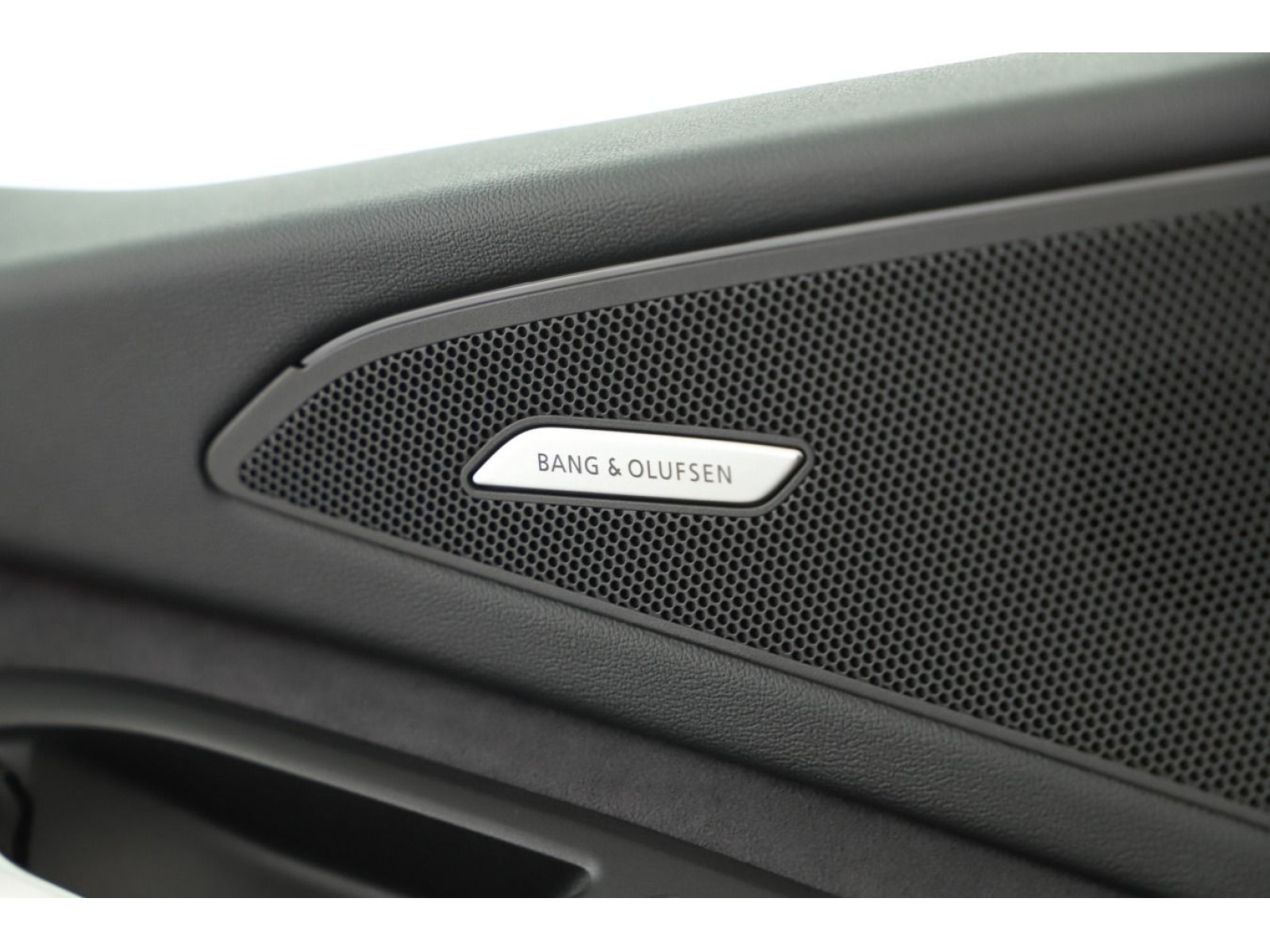 Audi - Q6 SUV e-tron_9