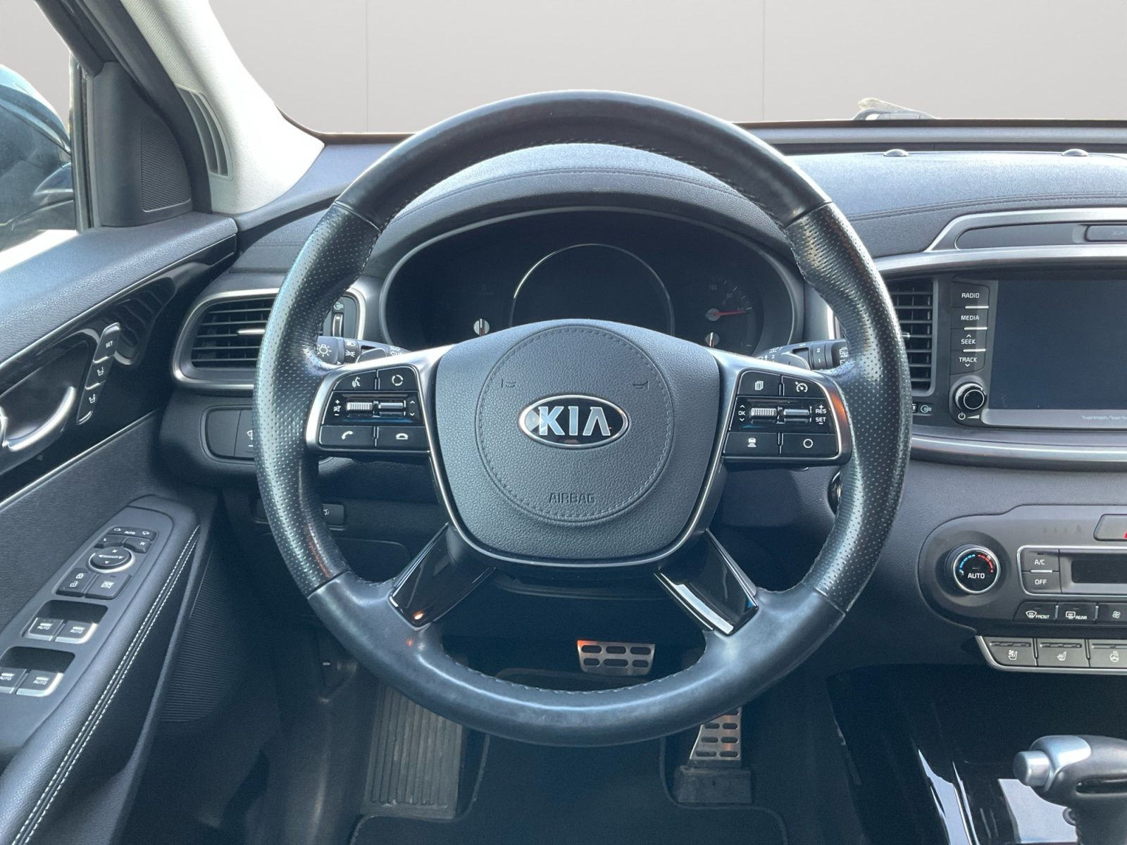 Kia - Sorento_13