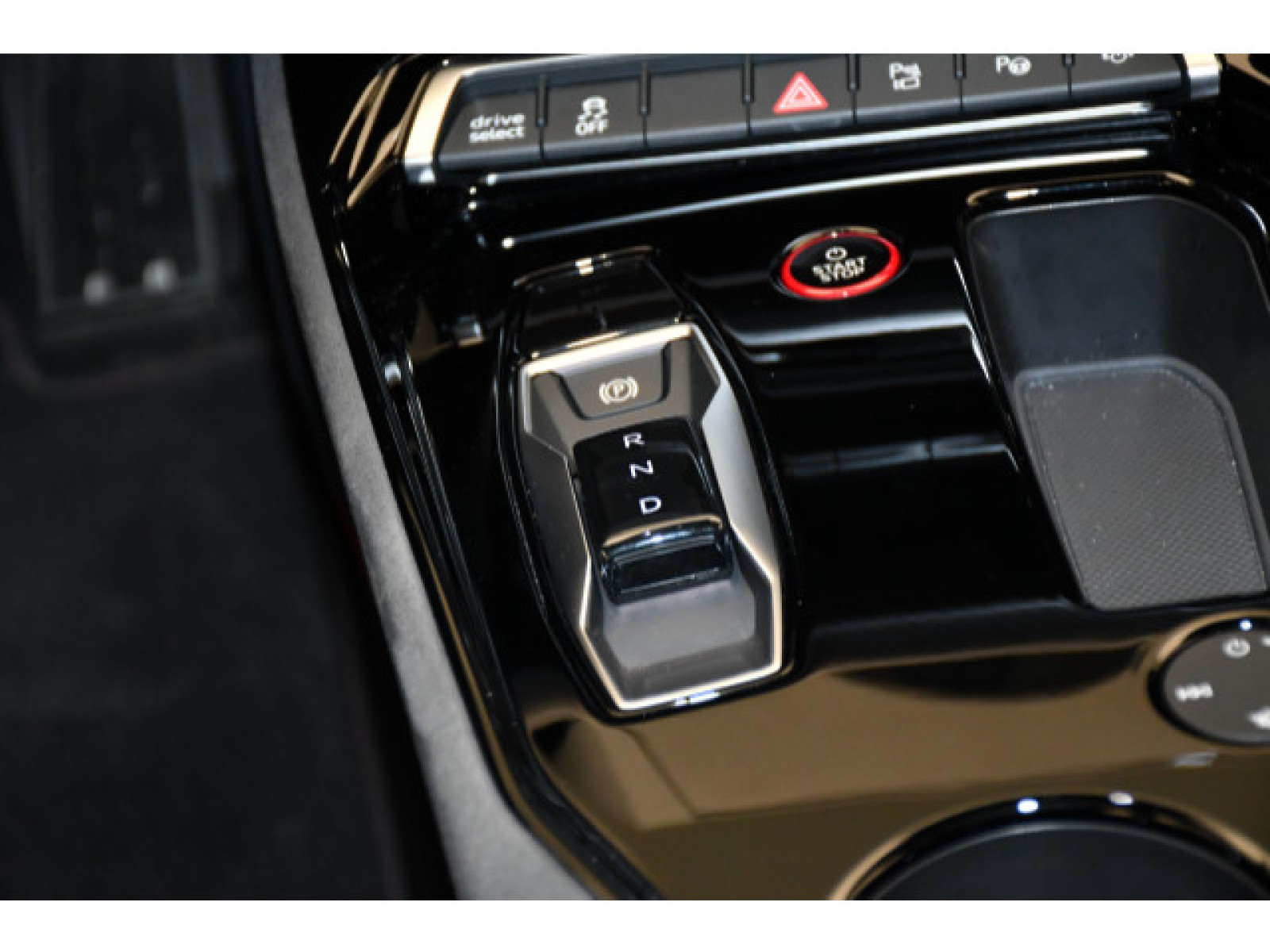 Audi - e-tron GT quattro_6