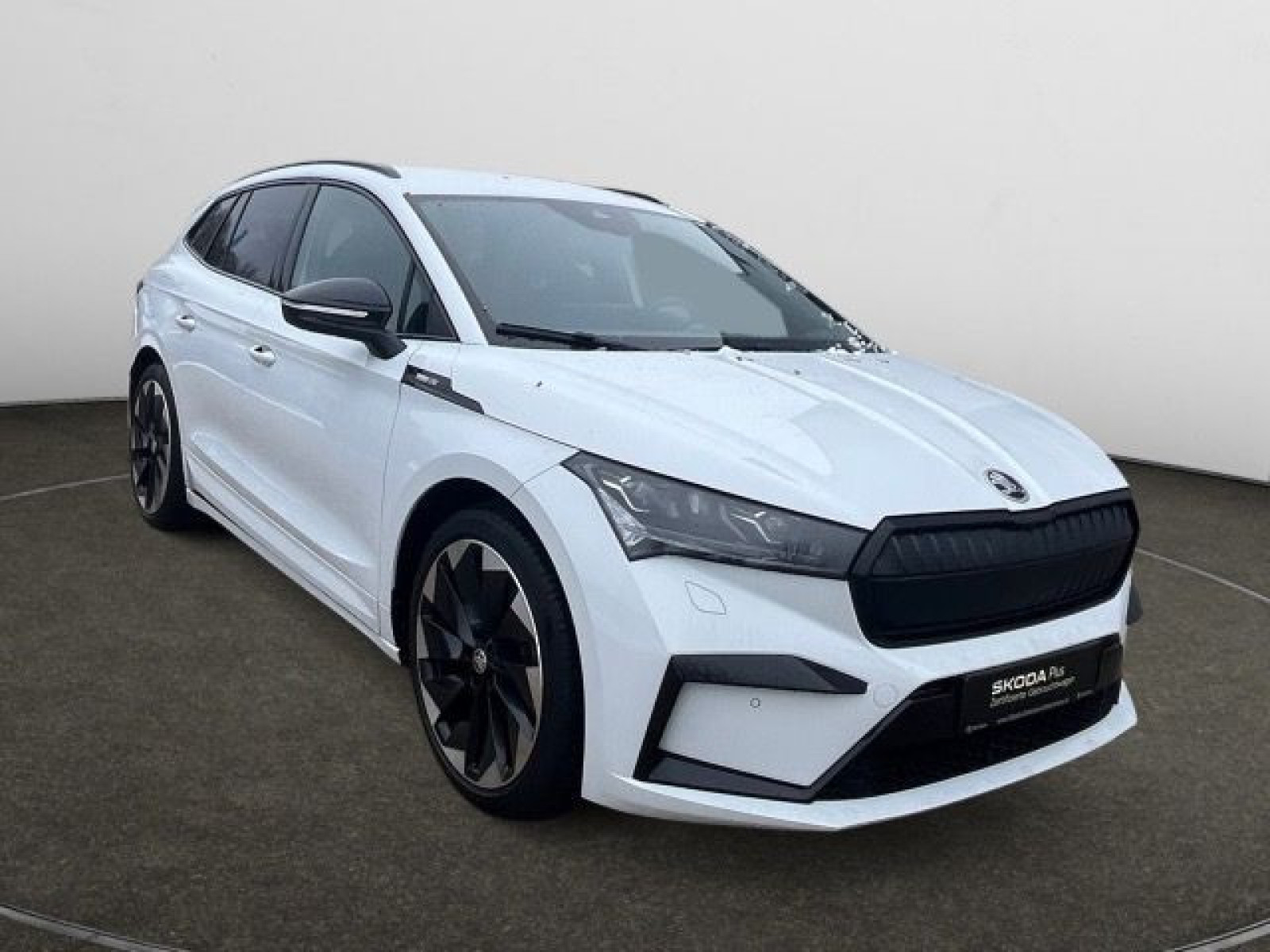 diagonal-frontansicht-aussen