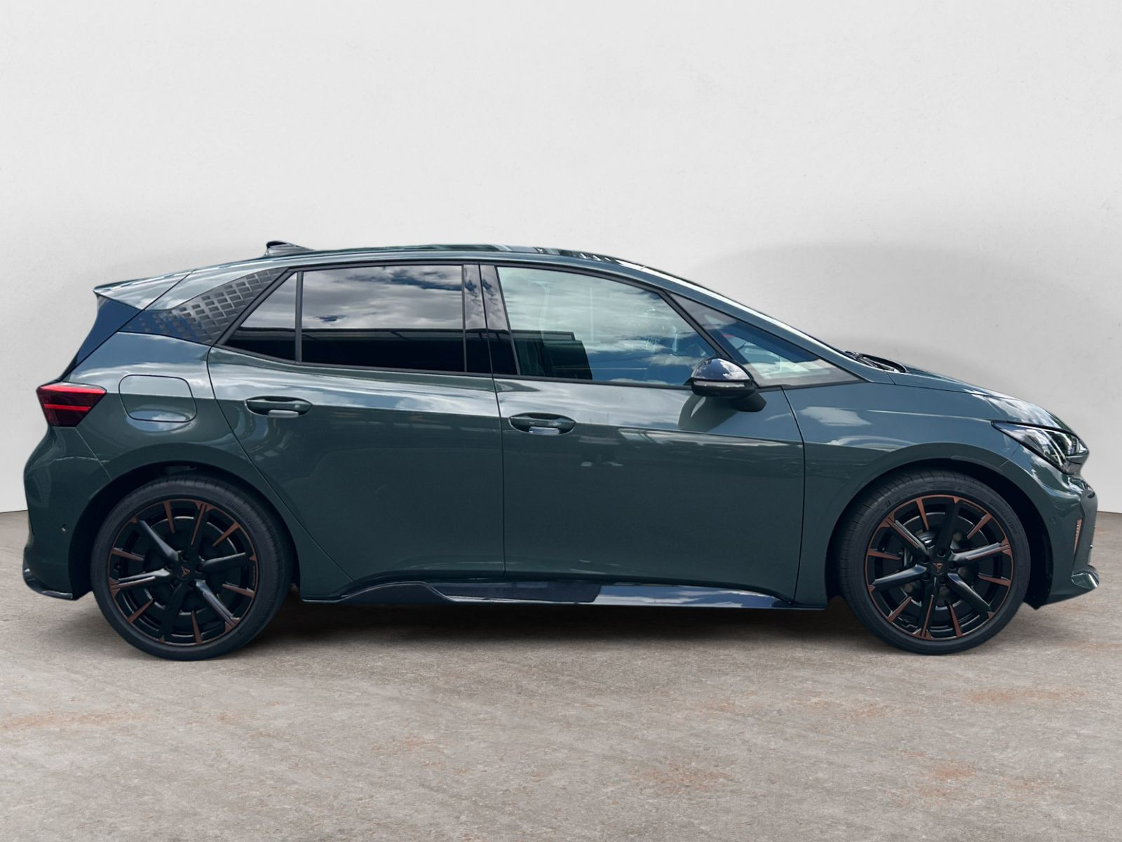 Cupra - Born_7