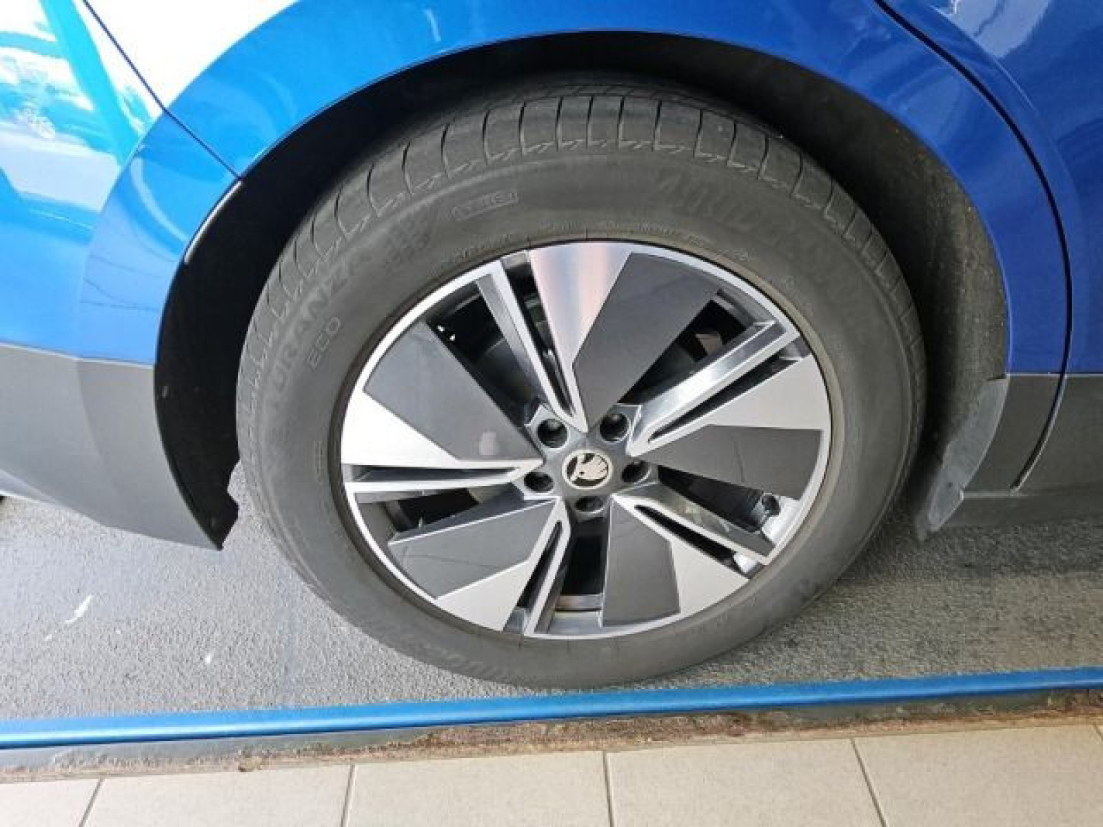 Fahrzeugbild_5