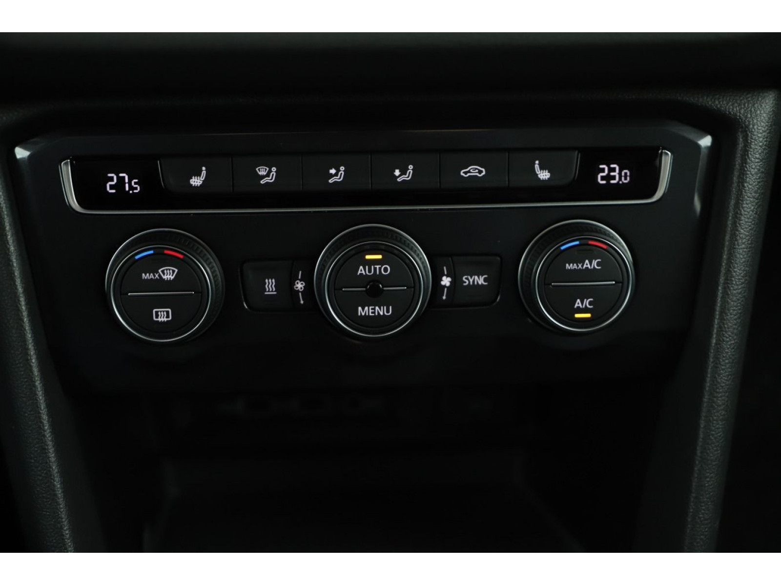 bedienungselemente-mitte-innen