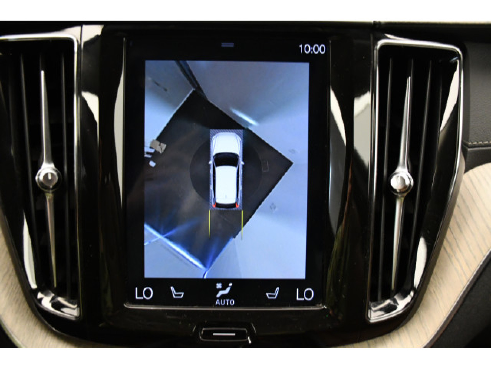 Volvo - XC60_8