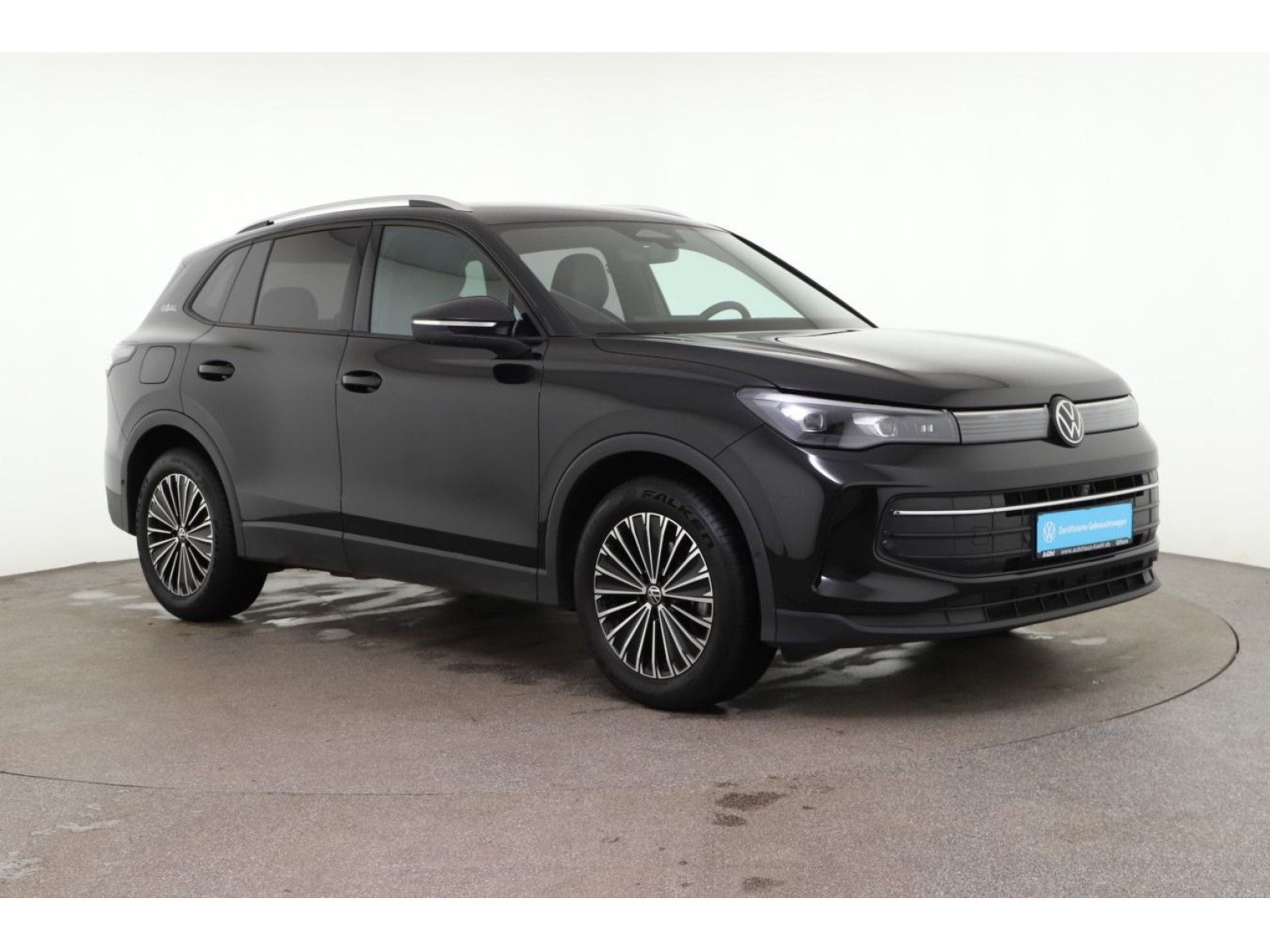 diagonal-frontansicht-aussen