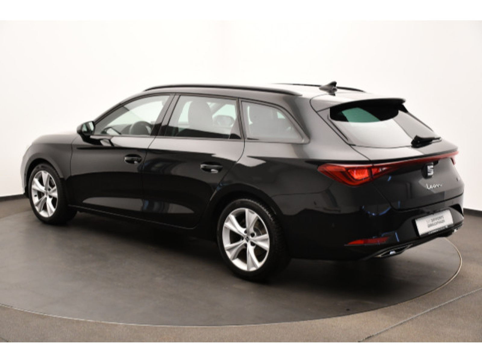 diagonalansicht-hinten-aussen