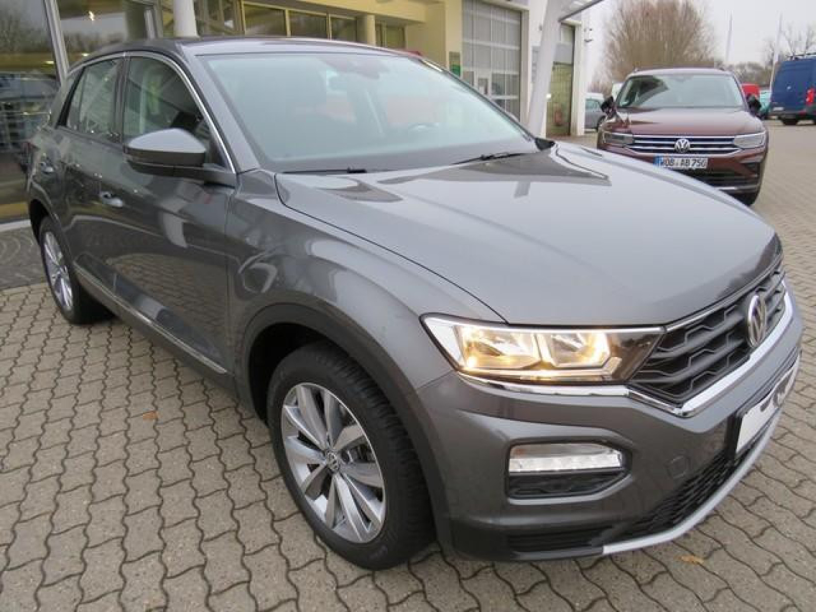 diagonal-frontansicht-aussen