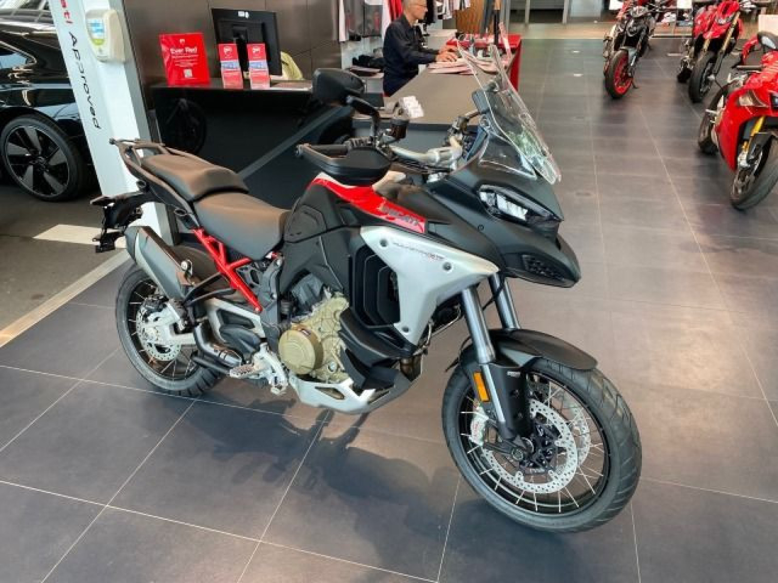 Ducati - Multistrada V4_2
