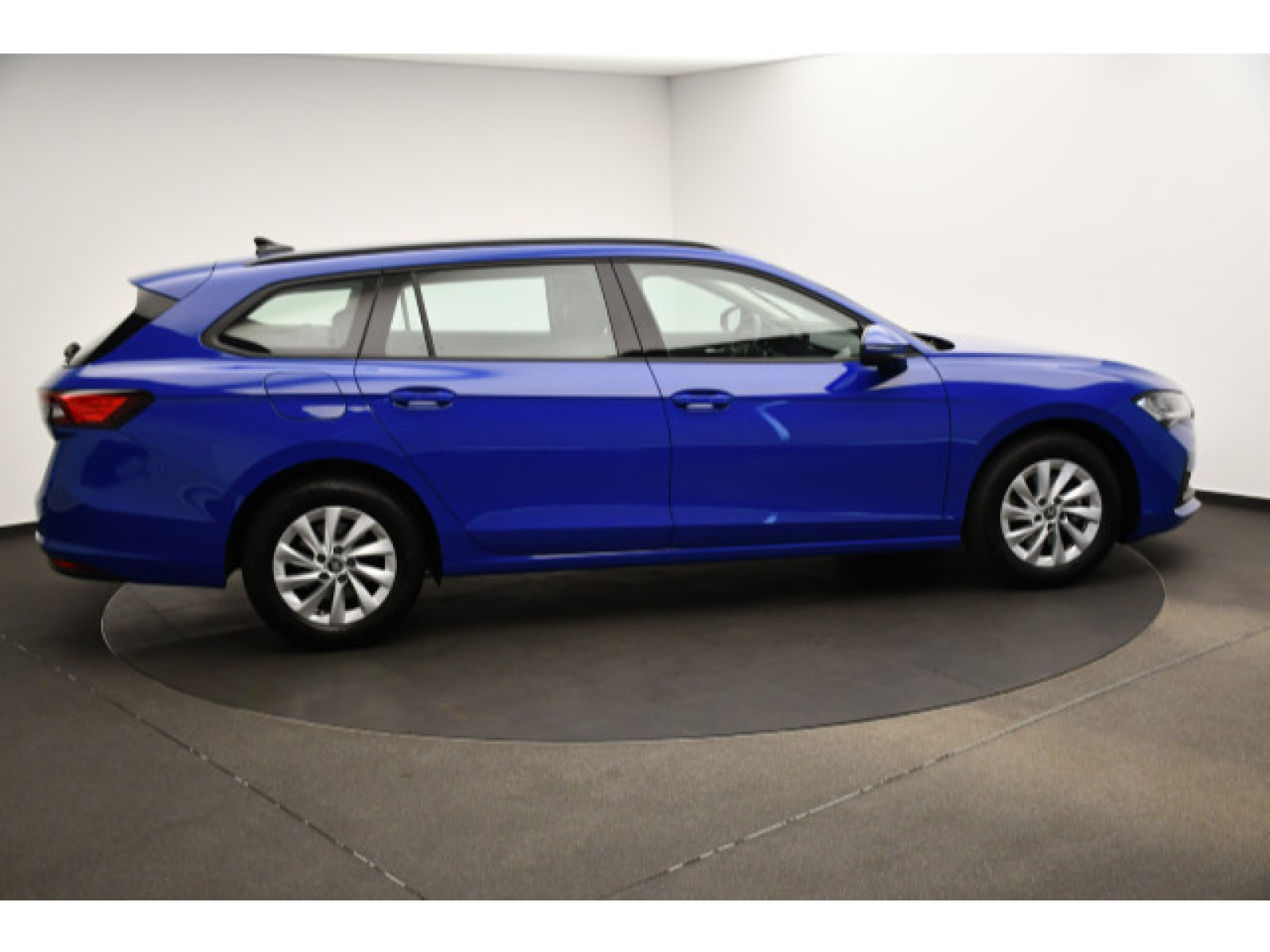 Škoda - Superb_16