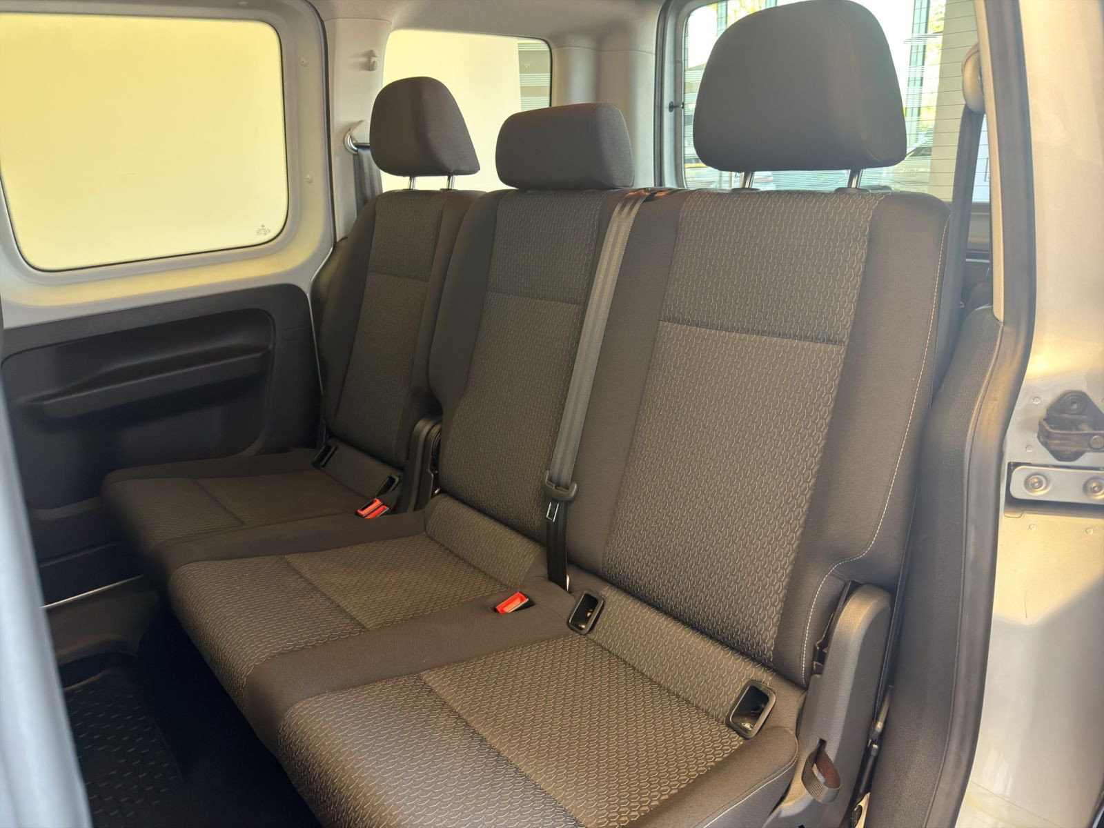 Volkswagen - Caddy_16