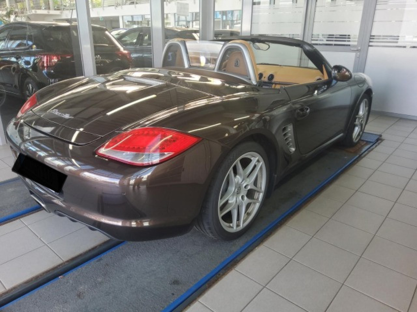 diagonalansicht-hinten-aussen