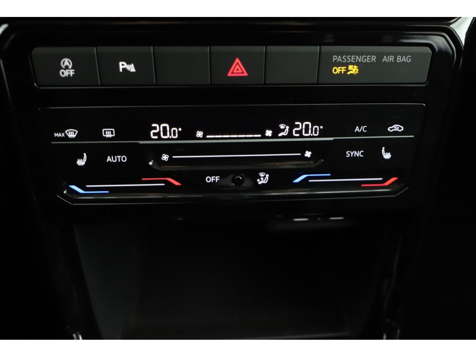 Volkswagen - T-Cross_11