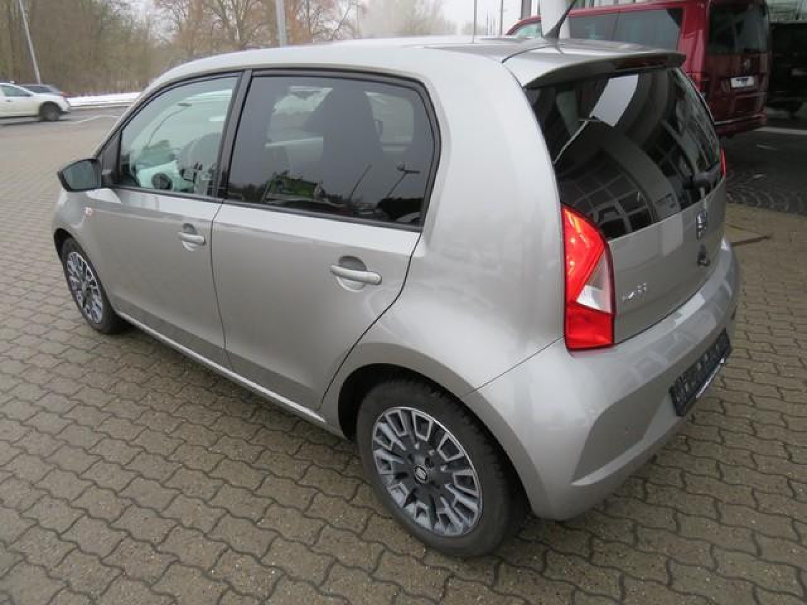 diagonalansicht-hinten-aussen