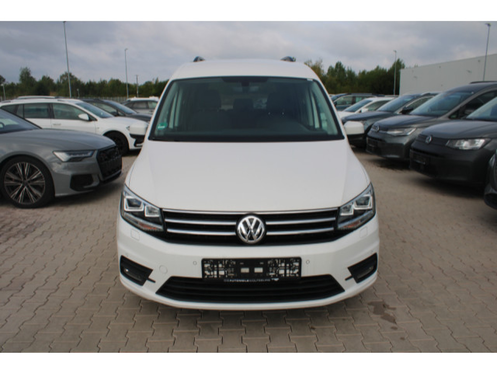 Volkswagen - Caddy_10