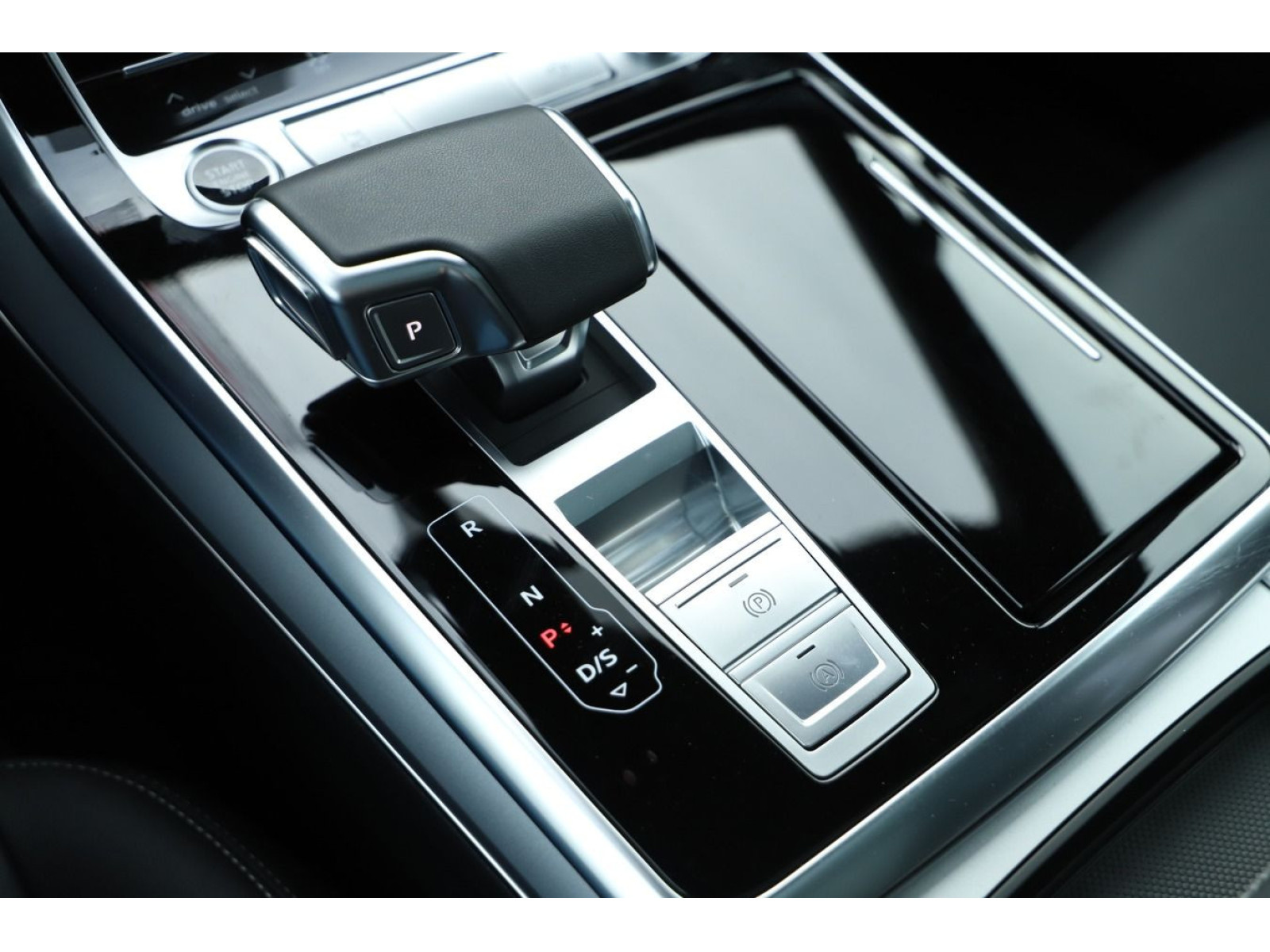 Audi - Q7_16 Audi - Q7_16