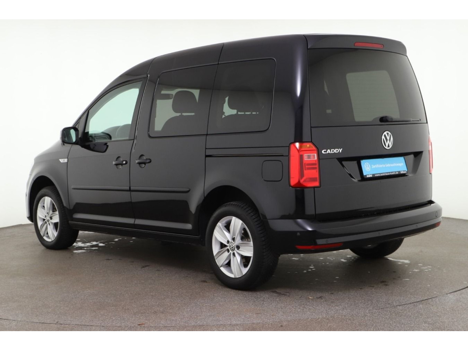 diagonalansicht-hinten-aussen