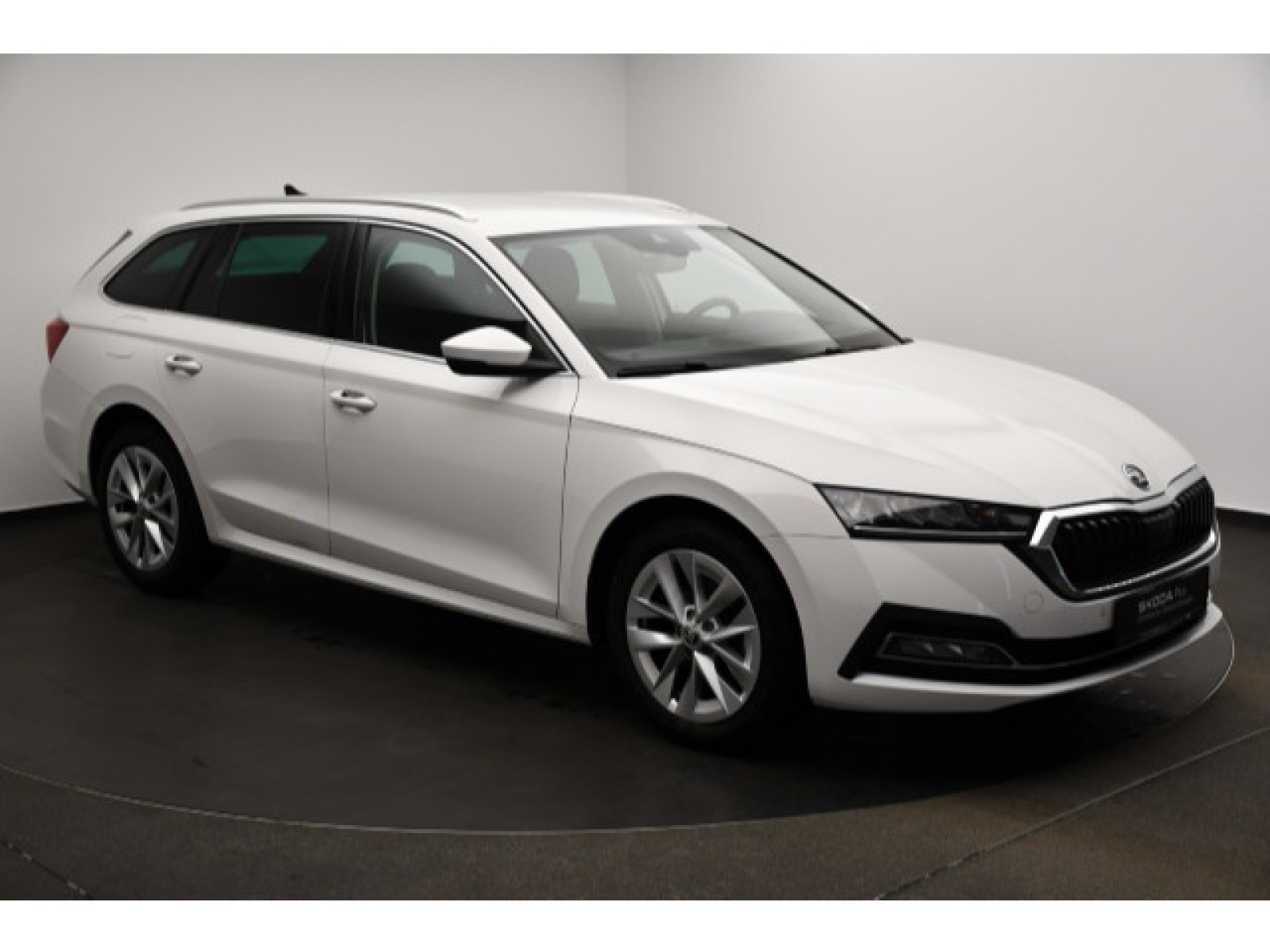 diagonal-frontansicht-aussen