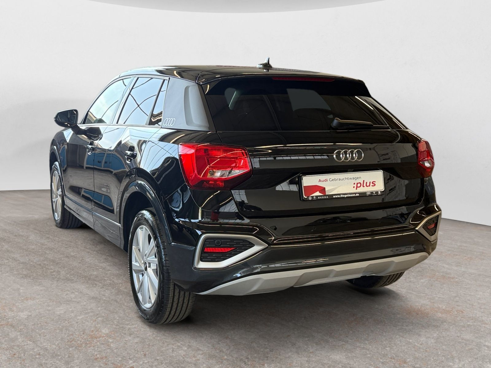 Audi - Q2_4