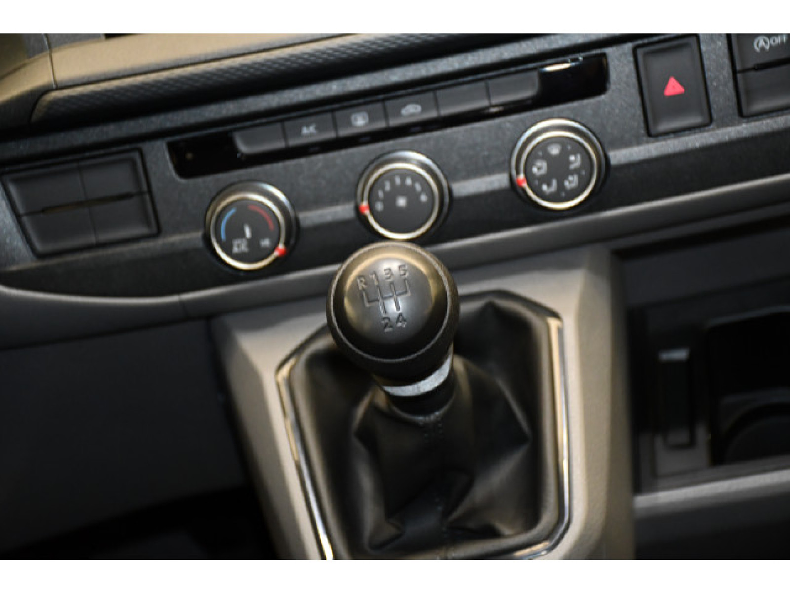 Volkswagen - T6.1 Kombi_6