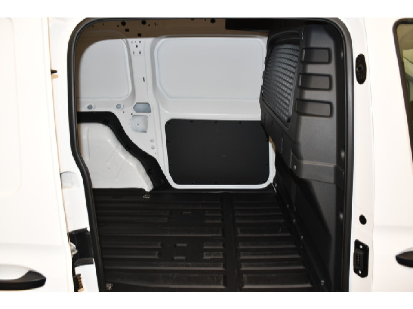 Volkswagen - Caddy Maxi_8