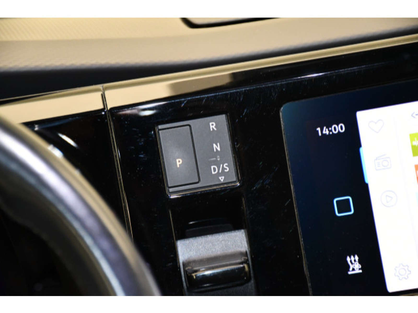 Volkswagen - Multivan_6