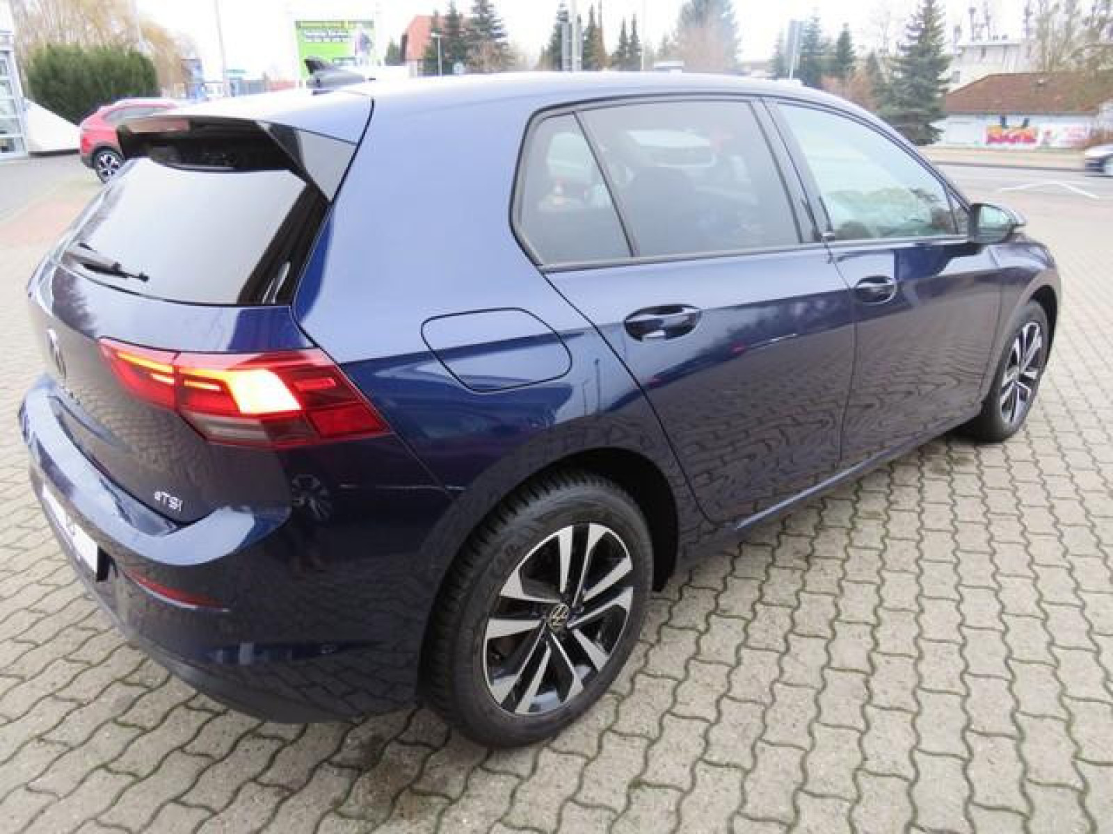 diagonalansicht-hinten-aussen