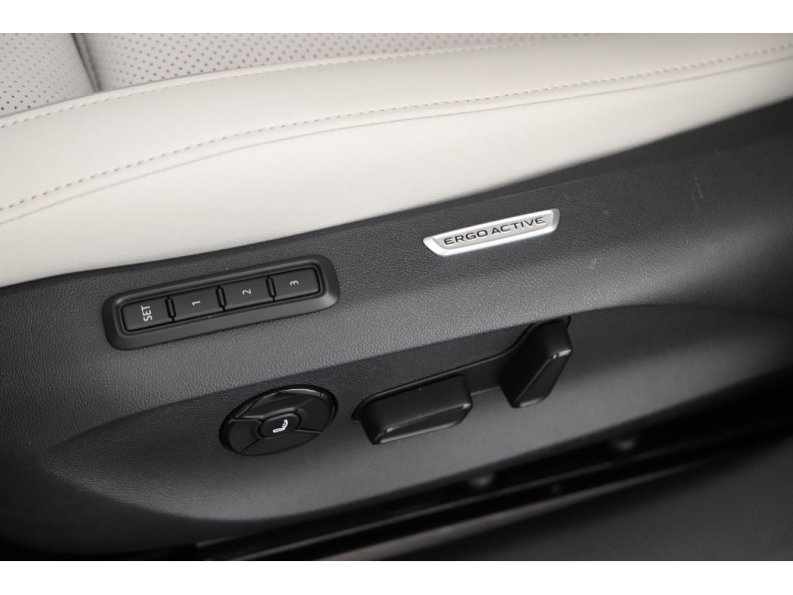 Volkswagen - Passat Variant_8